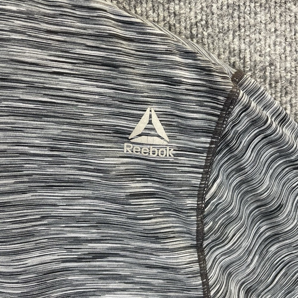 Reebok Shirt Men's Small Gray Rise Press Crewneck Shirt Gym Exercise Activewear - Picture 2 of 7